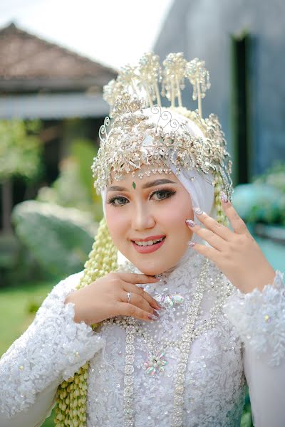 Fotógrafo de casamento Ilyas Jepret Sidoarjo Surabaya (ilyasjepret). Foto de 7 de outubro 2022