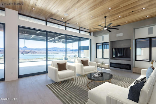 House with pool 4