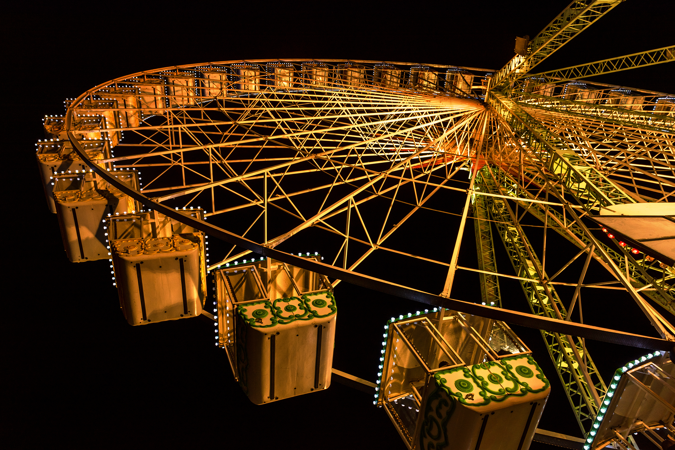 Ruota panoramica in notturna di Giancarlo Lava