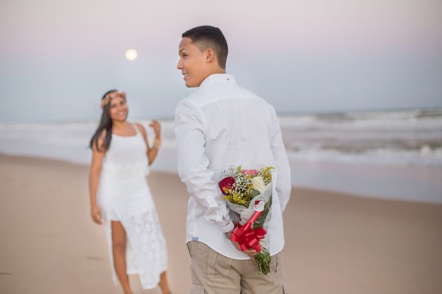 Fotógrafo de casamento Renisson Rodrigues (renissonrodrigue). Foto de 12 de março 2017