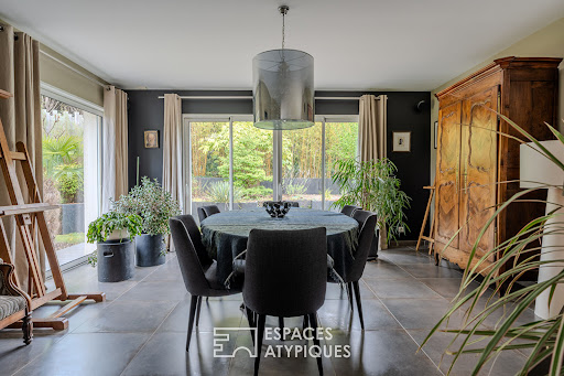 Dining room with table and chairs - Prestige house for sale in Ballan-Miré, 8 rooms, 5 bedrooms