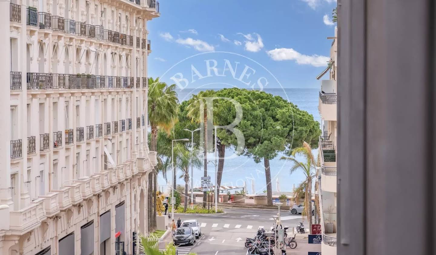 Apartment with terrace Cannes