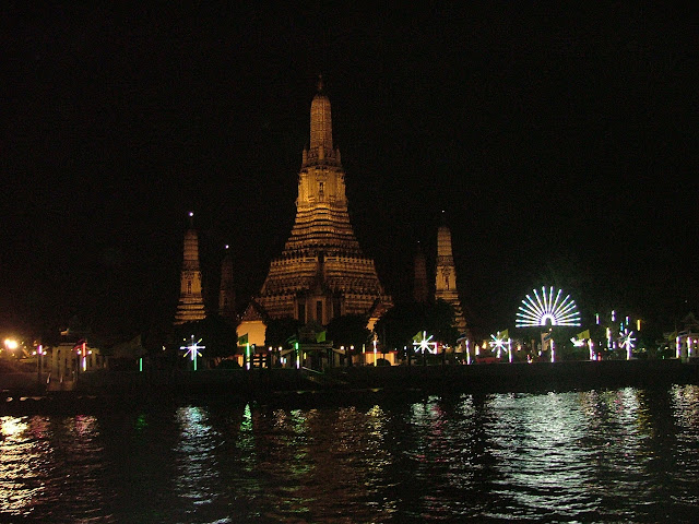 Lo mejor de Tailandia y playas. - Blogs de Tailandia - Bangkok, Palacio Real, Edifio Bayoke y cena crucero (27)