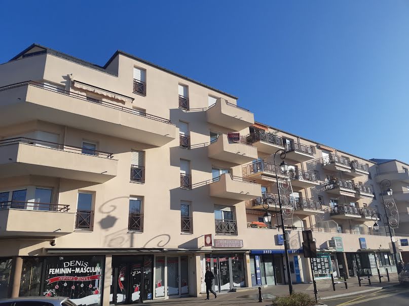 Vente locaux professionnels  48 m² à Le Plessis-Trévise (94420), 184 000 €