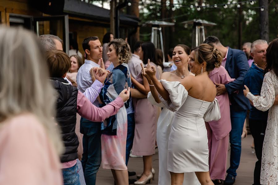 Fotógrafo de bodas Lyubov Morozova (lovemorozova). Foto del 15 de octubre 2022