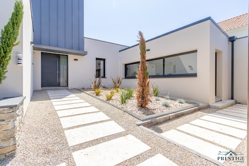Maison avec piscine et jardin 3