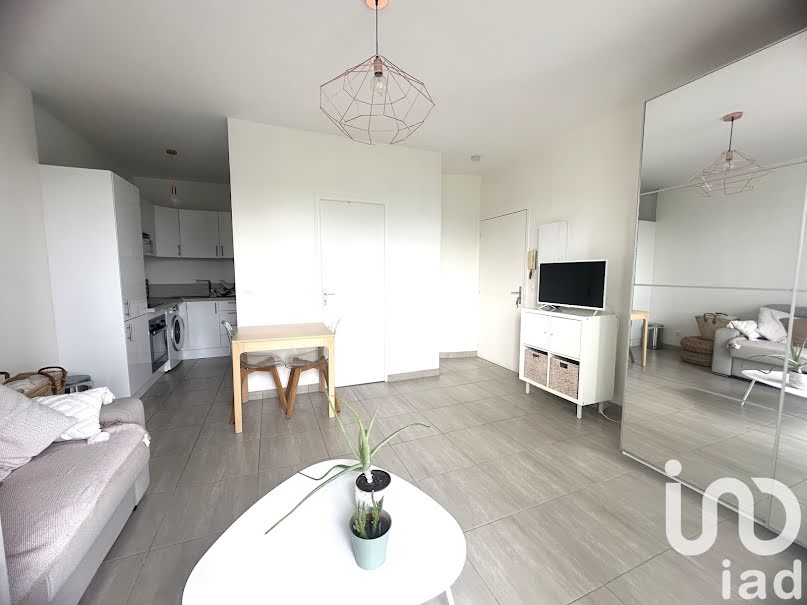 Vente appartement 1 pièce 25 m² à Pontault-Combault (77340), 130 000 €