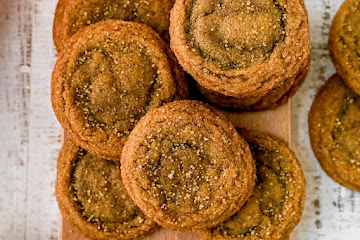 Chewy Molasses Cookies