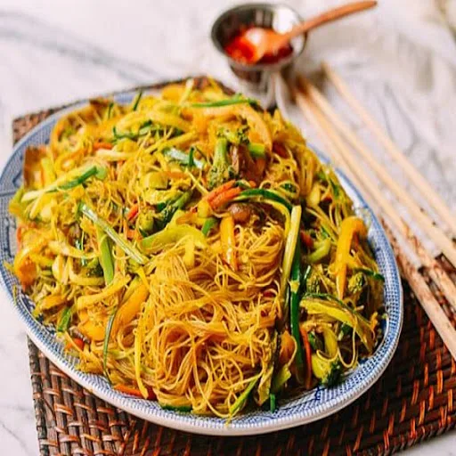 Singapore Noodles Chicken