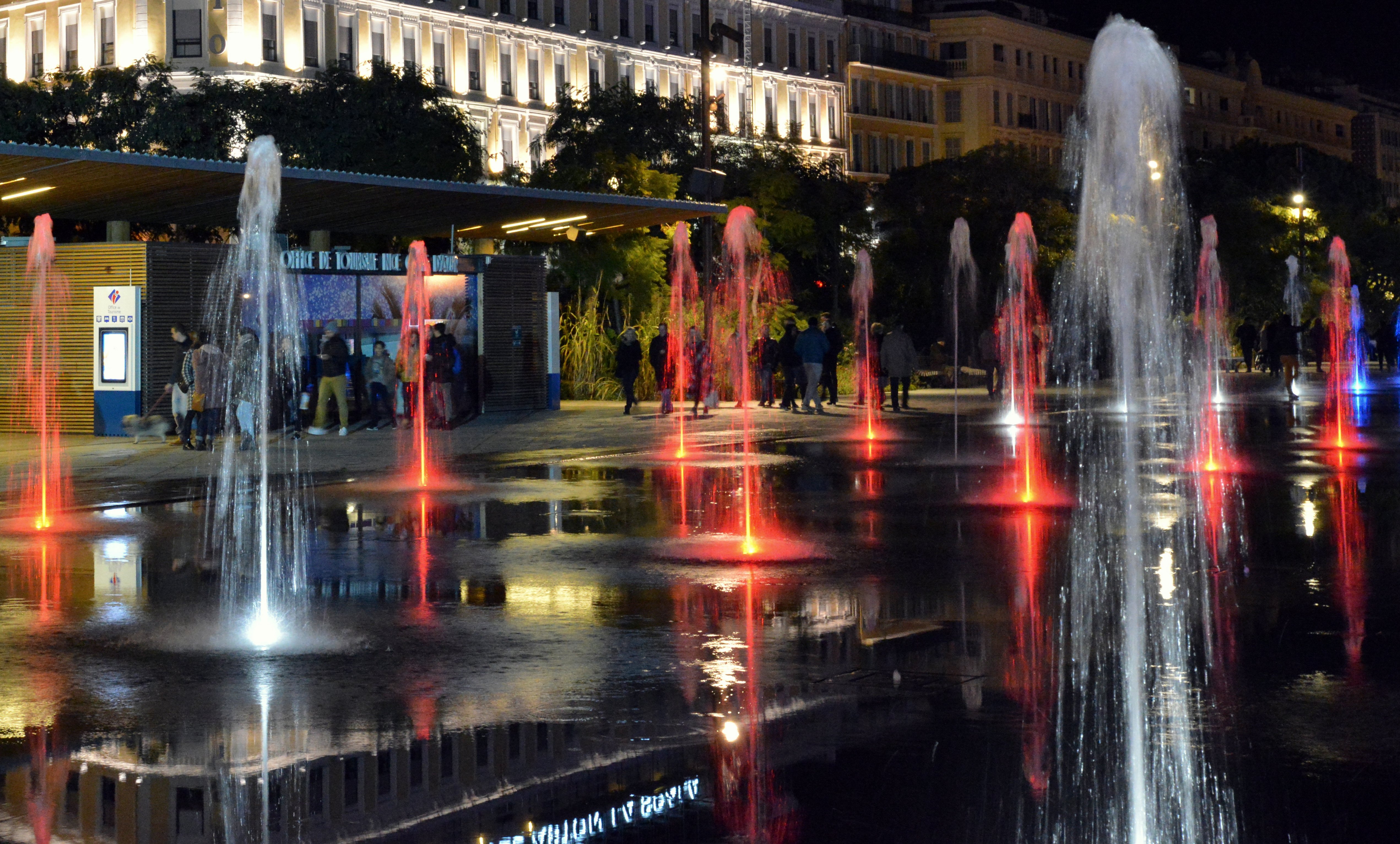 Night Colors di utente cancellato