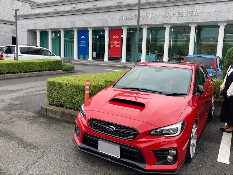レヴォーグのレヴォーグ・群馬県・サンルーフ大好きおじさん・ティファニー・ガトーフェスタハラダに関するカスタム事例の投稿画像1枚目