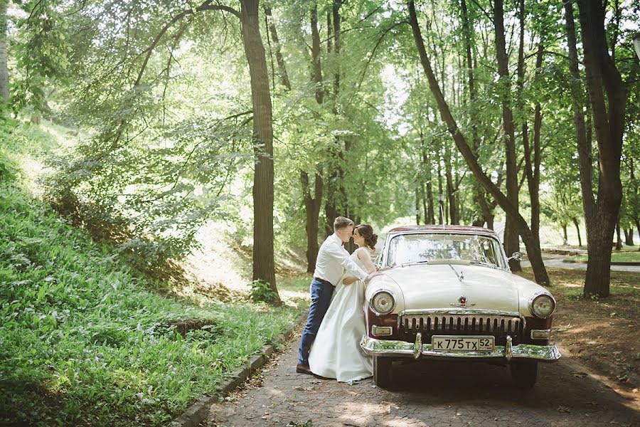 Nhiếp ảnh gia ảnh cưới Sveta Malysheva (svetlay). Ảnh của 27 tháng 7 2016
