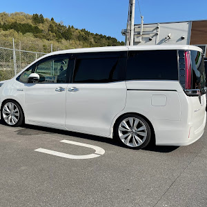 エスクァイア ZWR80G