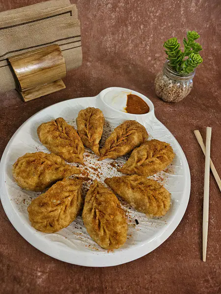 Paneer Peri Peri Momos (8 Pcs)