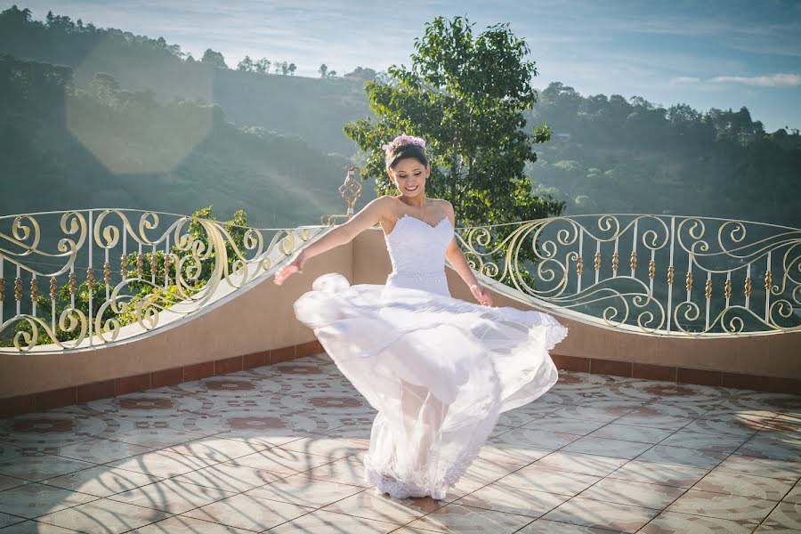 Wedding photographer Emilio Barrera (emiliobarrera). Photo of 23 November 2020