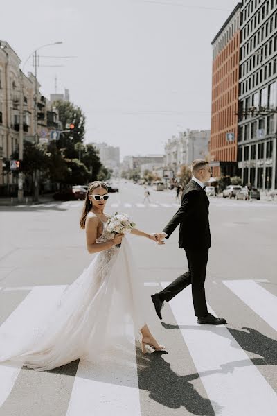 Wedding photographer Anastasiia Kharyna (nastiaqueen12). Photo of 11 September 2022