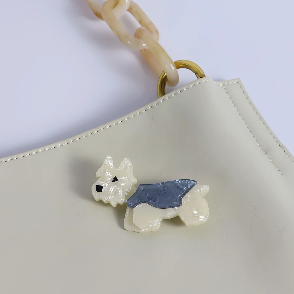 Title 5, Acryl dier broche hond cartoon, een vrolijk acc...