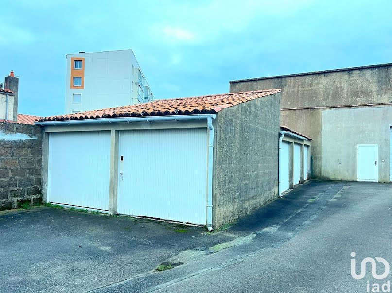 Vente parking  13 m² à Les Sables-d'Olonne (85100), 39 000 €