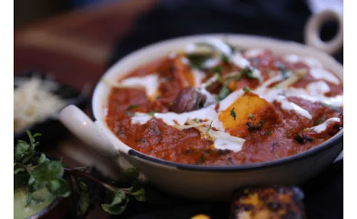 Paneer Tikka Butter Masala (Sweet & Tangy)