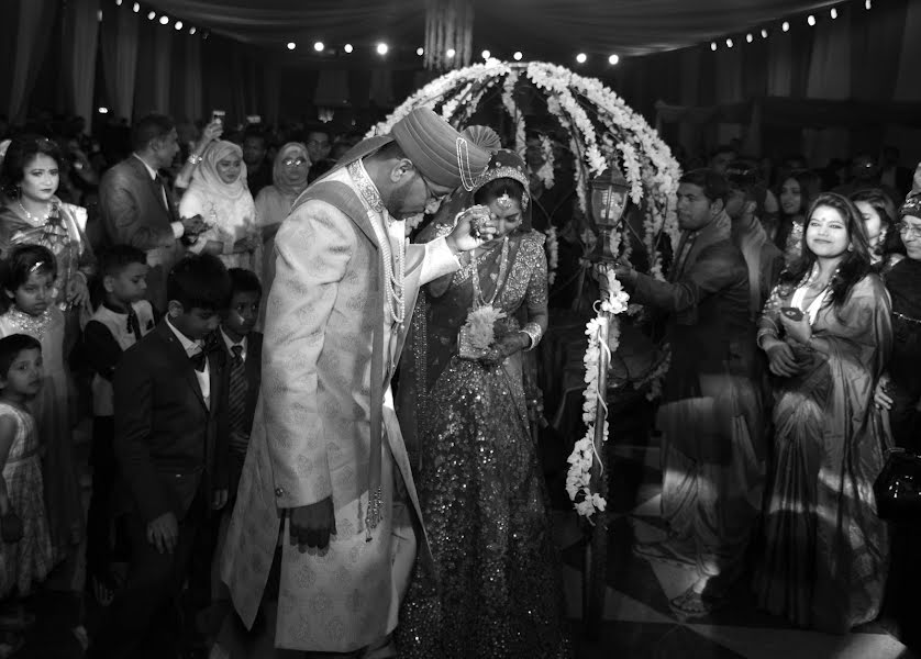 Fotógrafo de casamento Sheob Matin (smatin2018). Foto de 7 de janeiro 2018