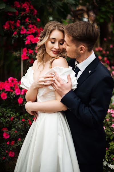 婚禮攝影師Denis Tarasov（magicvideos）。2023 2月4日的照片