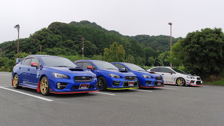WRX STIの蛍光イエロー・エコパサンデーラン・フォロワーさんに感謝・梅雨の合間・お初ですに関するカスタム事例の投稿画像4枚目