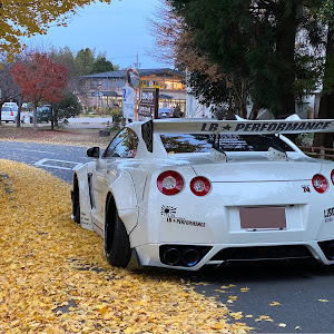 NISSAN GT-R R35