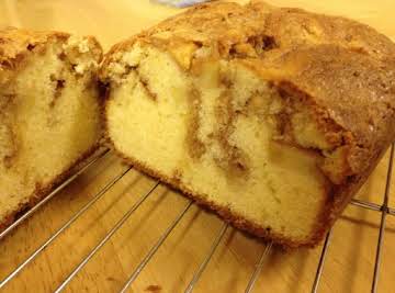 Apple Cinnamon Loaf