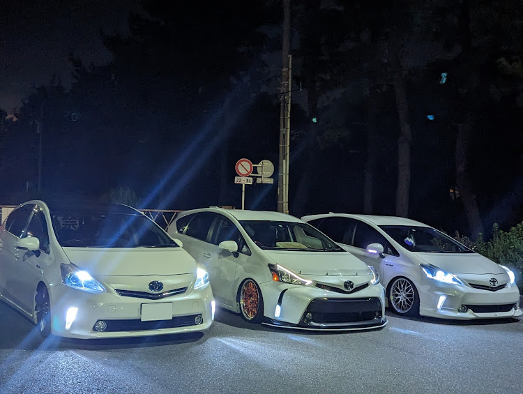 プリウスαの-絆-α Premium Member・VERIUSα・オーバーフェンダー・シザーズドア・横浜ナイトに関するカスタム事例の投稿画像16枚目