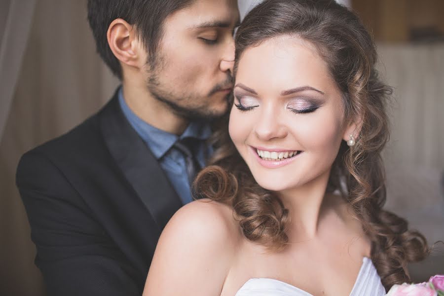 Wedding photographer Valentina Brilliantova (vale4kabrilliant). Photo of 28 March 2015