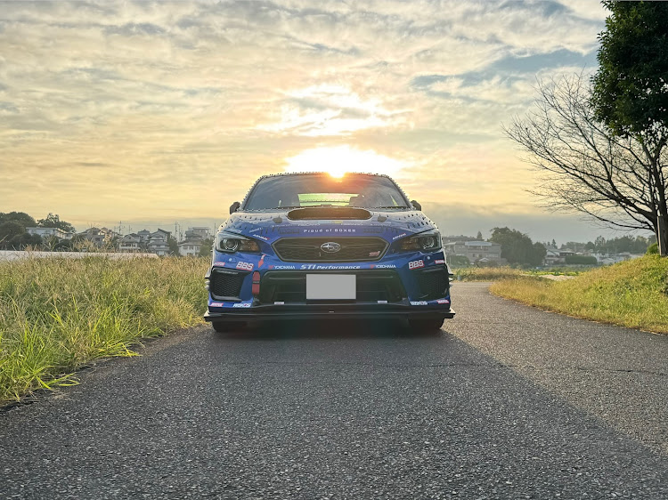 WRX STIのマジックアワーと愛車に関するカスタム事例の投稿画像3枚目