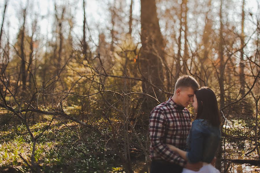 Wedding photographer Oksana Zakharchuk (youllow). Photo of 30 January 2014