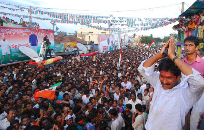 Armed with his father’s legacy and a politics made of promises, Jagan Mohan Reddy is determined to make history