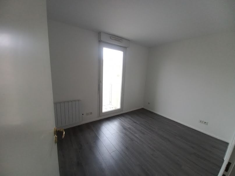 Location  appartement 2 pièces  à Creteil (94000), 895 €