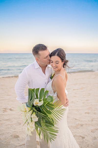 Fotógrafo de casamento Viktor Trpeski (viktortr). Foto de 7 de março 2023