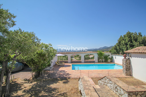 Maison avec piscine et jardin 2
