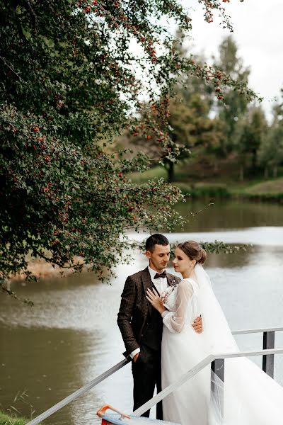 Fotógrafo de casamento Nazariy Perepelica (chiroki98). Foto de 6 de fevereiro 2022