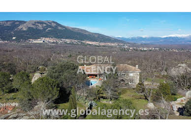 House with pool and terrace 5