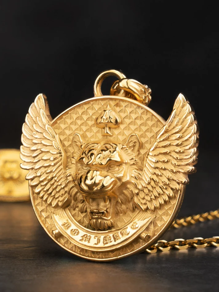 Collier pendentif Tigre Volant pour homme en acier titane, tendance Hip Hop rétro, idéal pour l'année du Tigre du zodiaque.