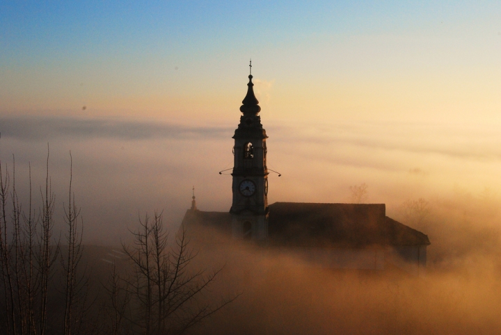 Nebbia anomala di estela