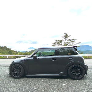 ミニ ハッチバック JCW