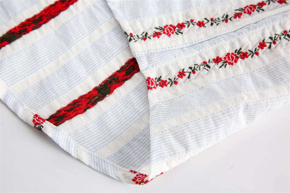Retro Jacquard T-shirt met korte mouwen voor heren, stijlvolle en comfortabele zomerlook, ideaal voor casual gelegenheden, uniek jacquard patroon en comfort.