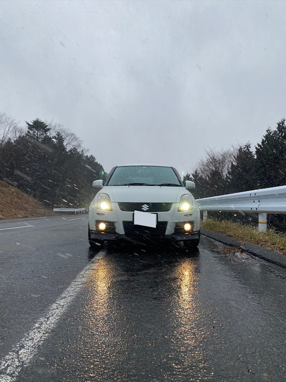 スイフトスポーツの大寒・zc31s・フォロー&「いいね！」大歓迎です！に関するカスタム事例の投稿画像1枚目