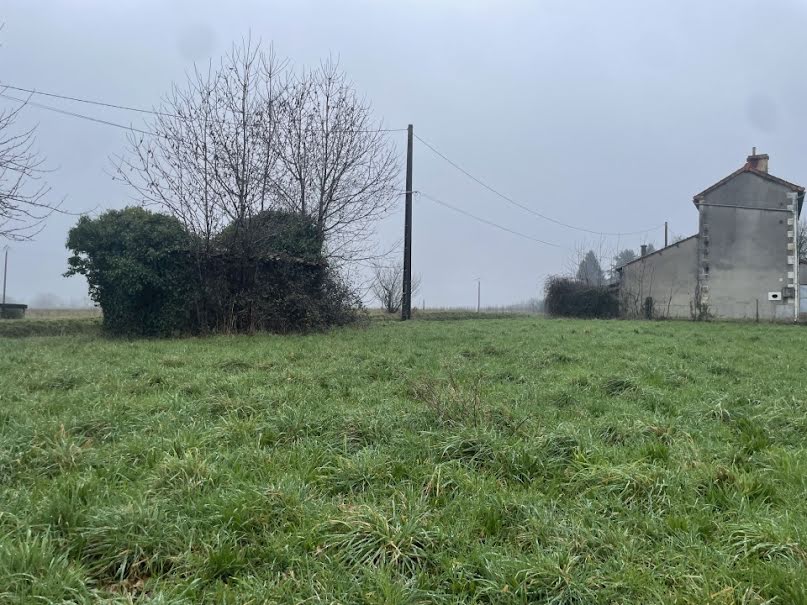 Vente terrain  981 m² à Montemboeuf (16310), 13 000 €