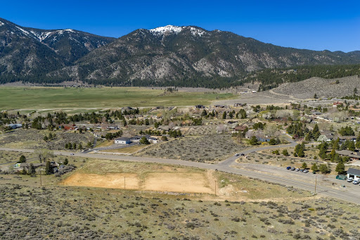 Mountain landscape with village and plain - Luxury property for sale in Carson City