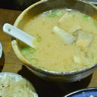 漁樂 生魚片 丼飯