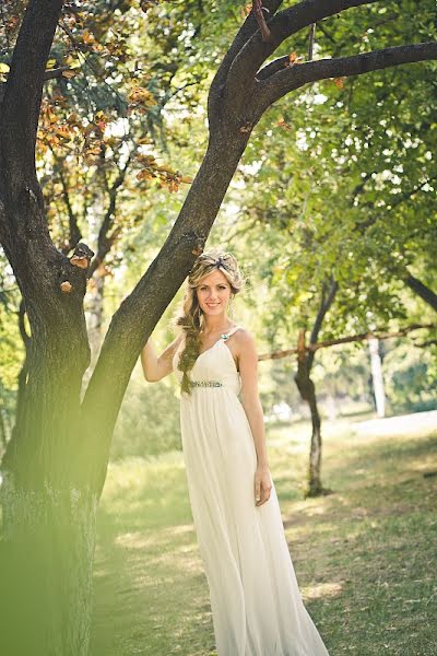 Wedding photographer Yulka Iyunskaya (july-june). Photo of 9 December 2012