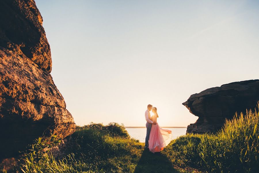 Fotógrafo de casamento Sasha Lavrukhin (lavrukhin). Foto de 7 de abril 2017