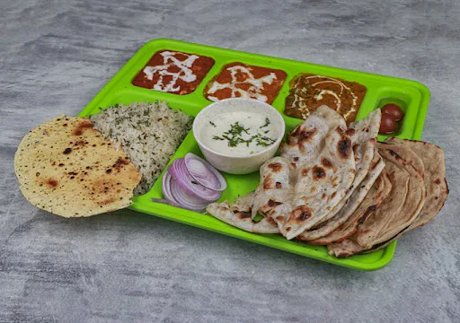 Delux Punjabi Thali 8cp