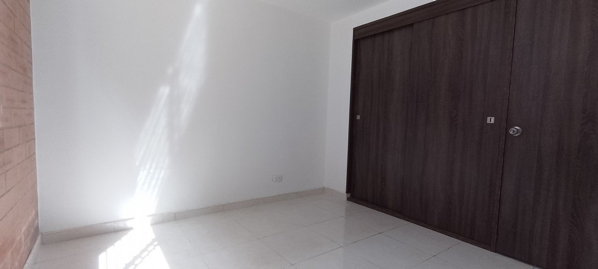 Apartamento En Venta - Pinos De Lombardia, Bogota